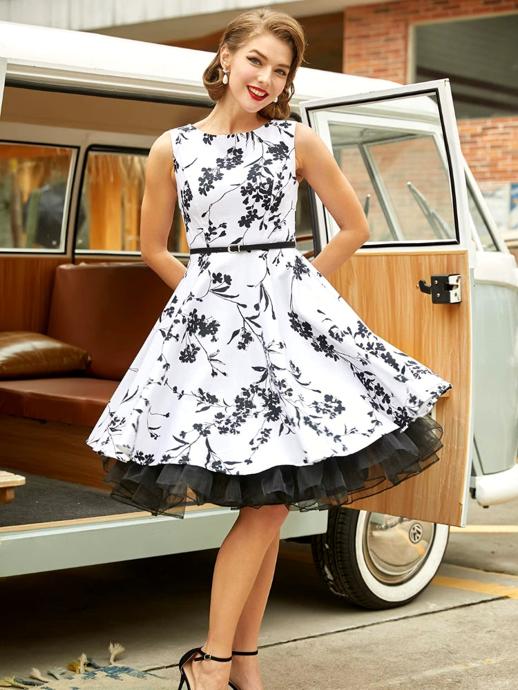 Robe a fleur noir et blanc année 50-60