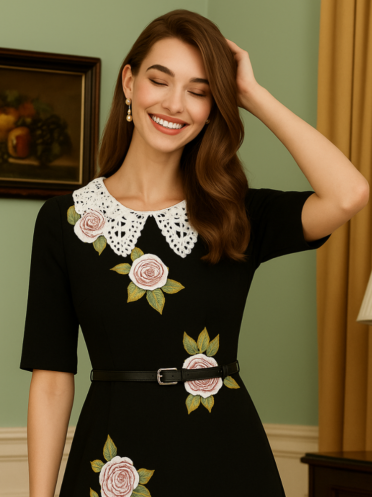 Robe fleurie vintage noir à dentelle