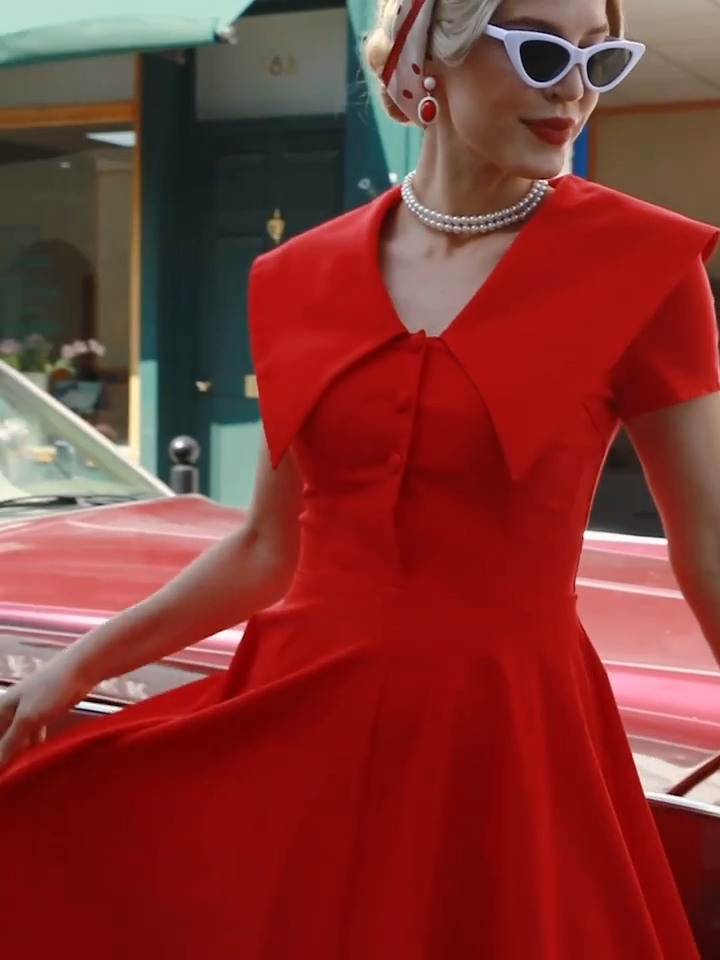 Robe rouge retro vintage 50s